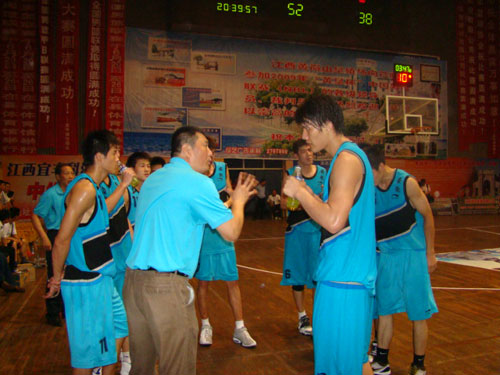阵容在中期